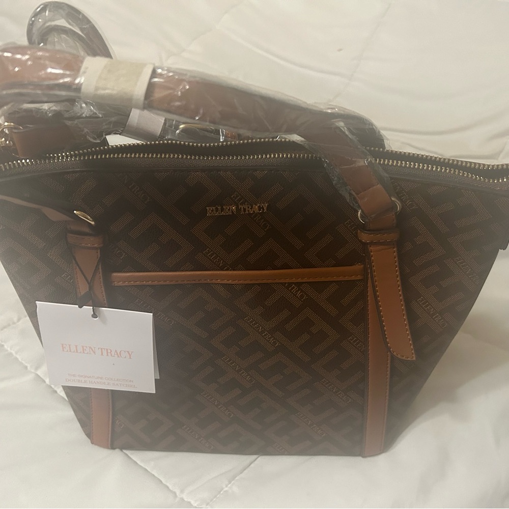 Brand new purse